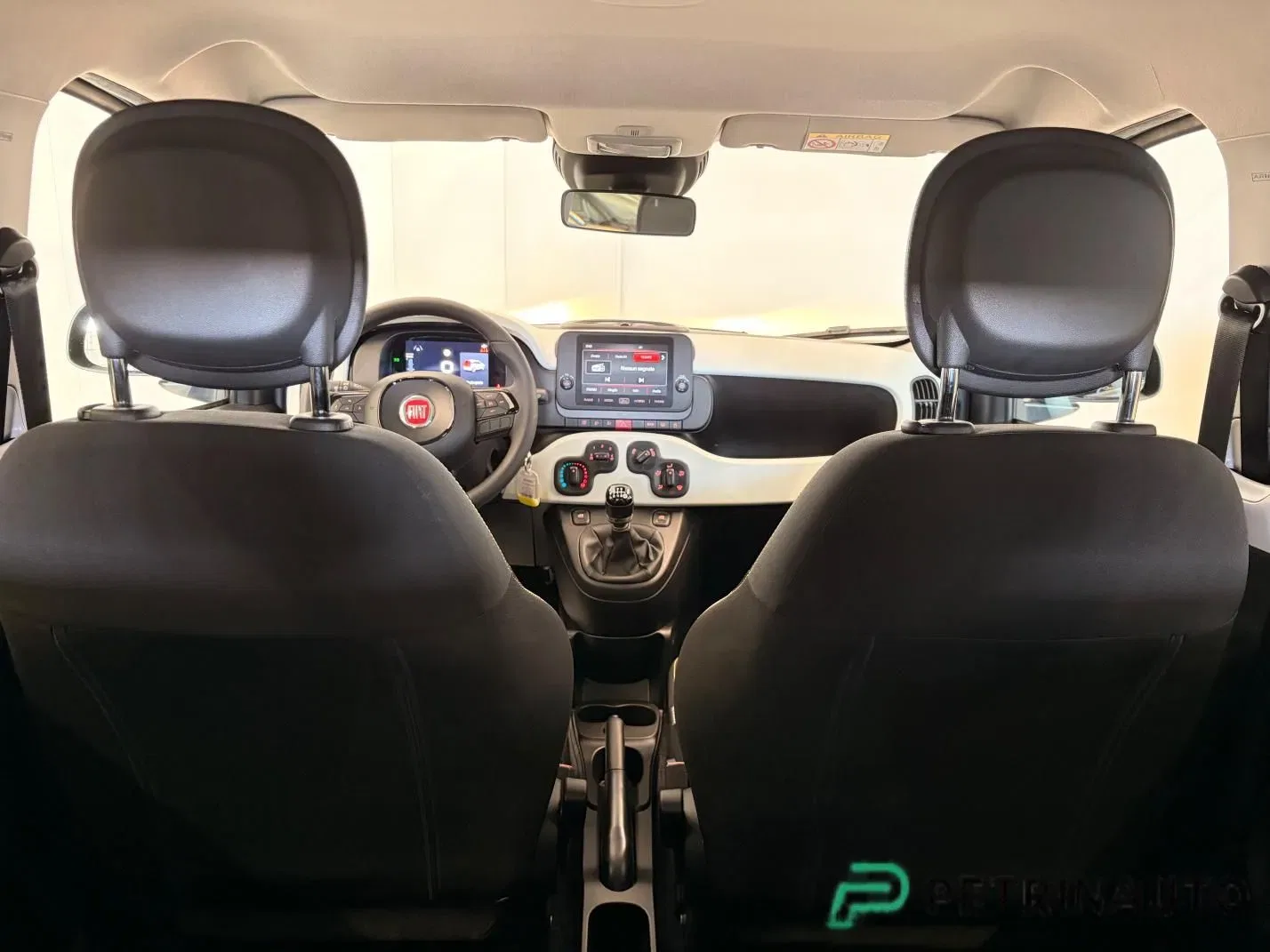 FIAT Panda 1.0 FireFly S&S Hybrid Pandina Cross 5 Posti Km.0 foto 24