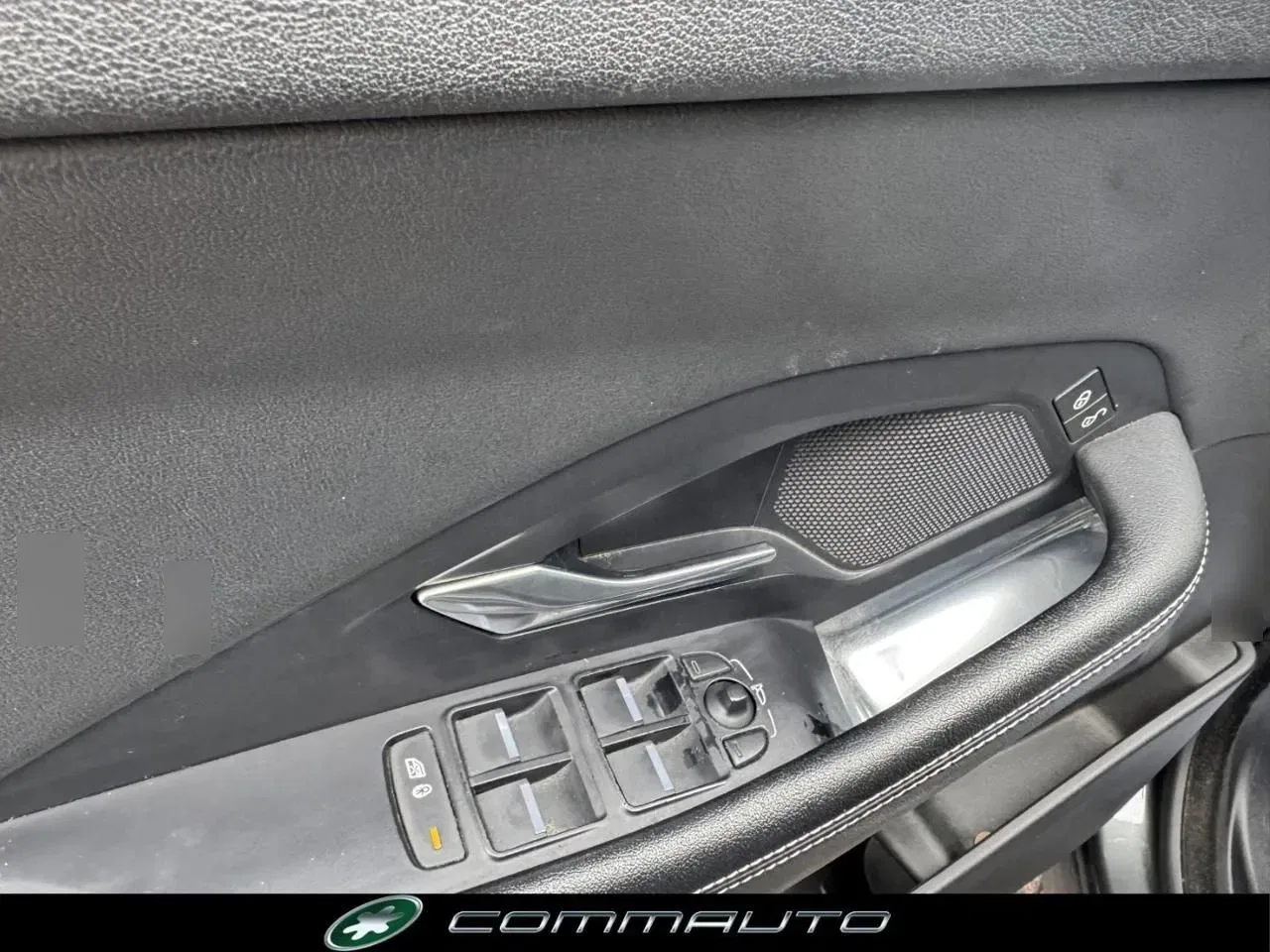 Jaguar E-Pace 2.0D 150 CV AWD aut. R-Dynamic S foto 12