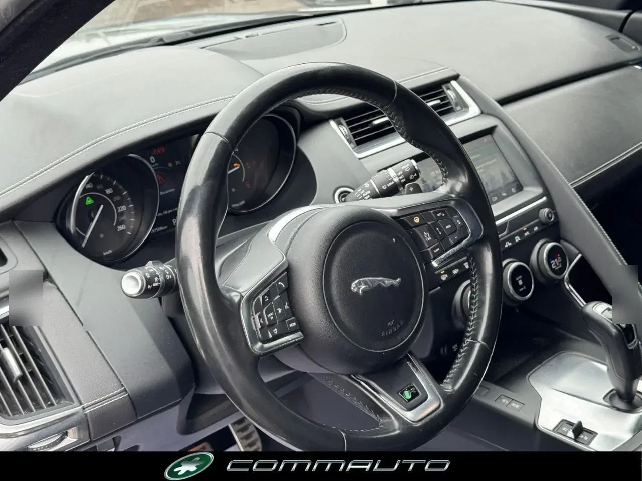 Jaguar E-Pace 2.0D 150 CV AWD aut. R-Dynamic S foto 13
