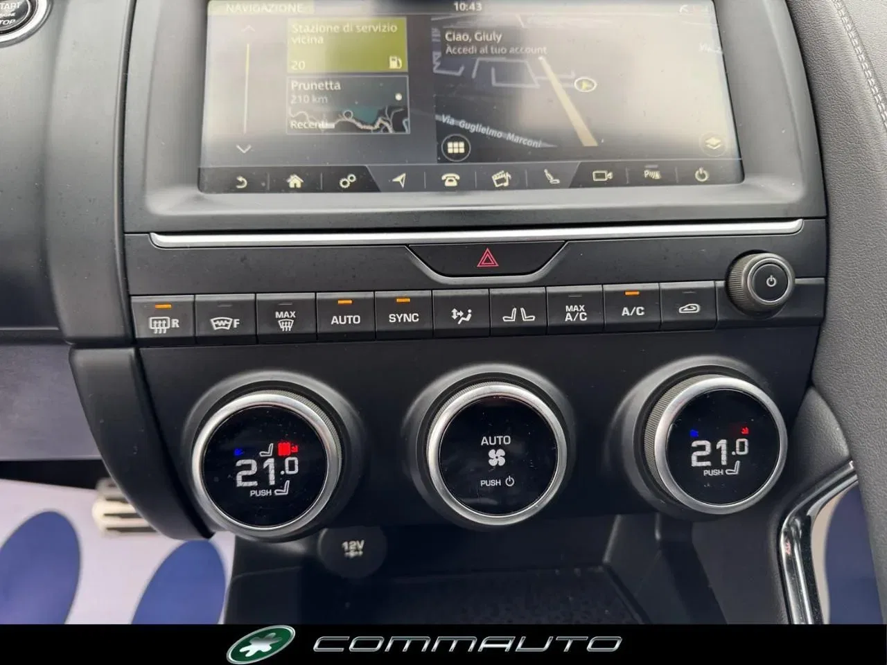 Jaguar E-Pace 2.0D 150 CV AWD aut. R-Dynamic S foto 20