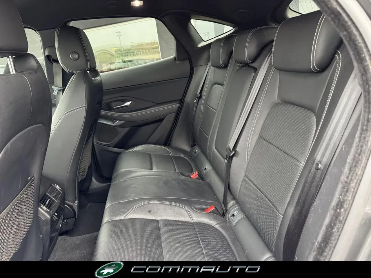 Jaguar E-Pace 2.0D 150 CV AWD aut. R-Dynamic S foto 24