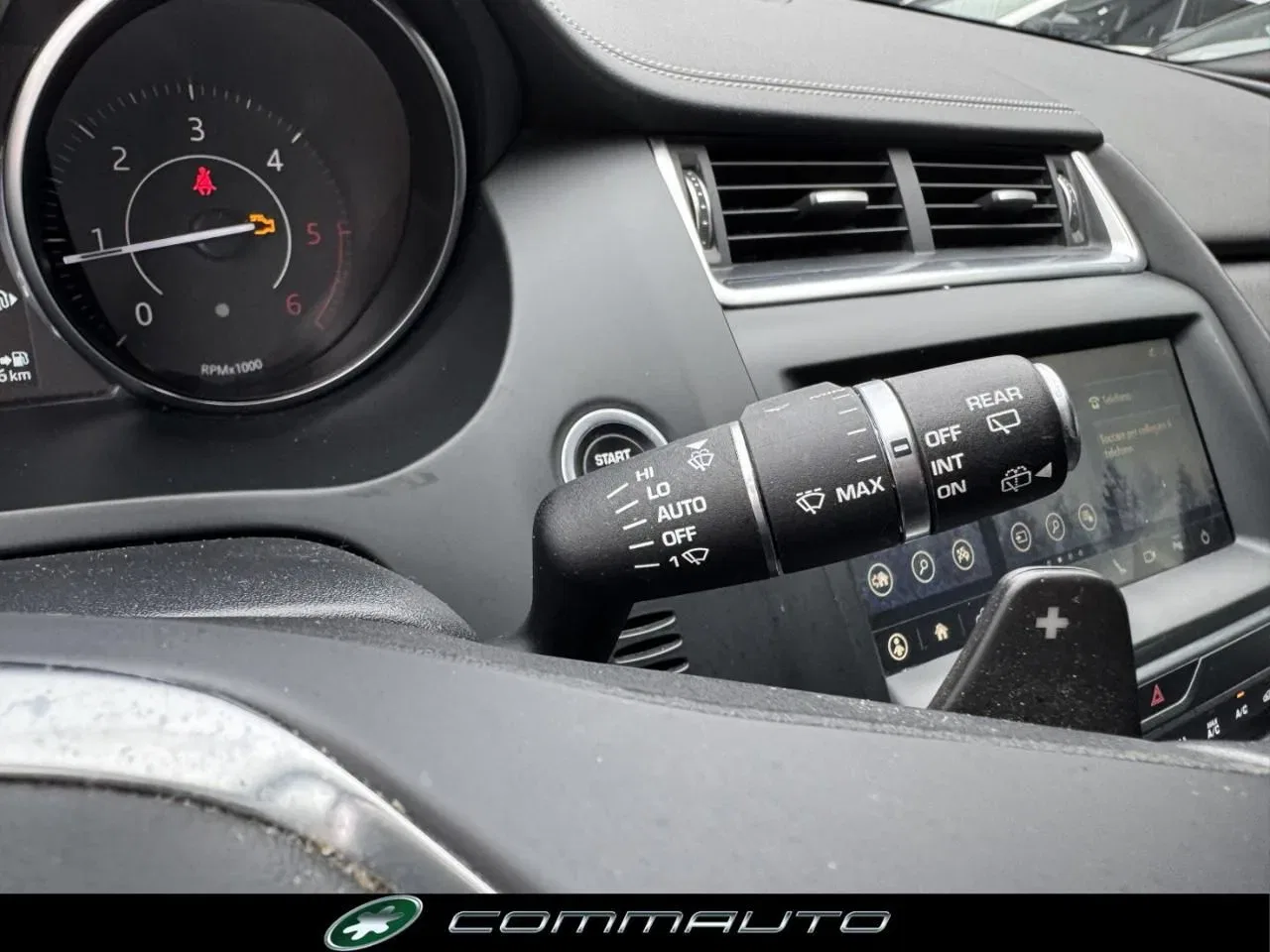 Jaguar E-Pace 2.0D 150 CV AWD aut. R-Dynamic S foto 18