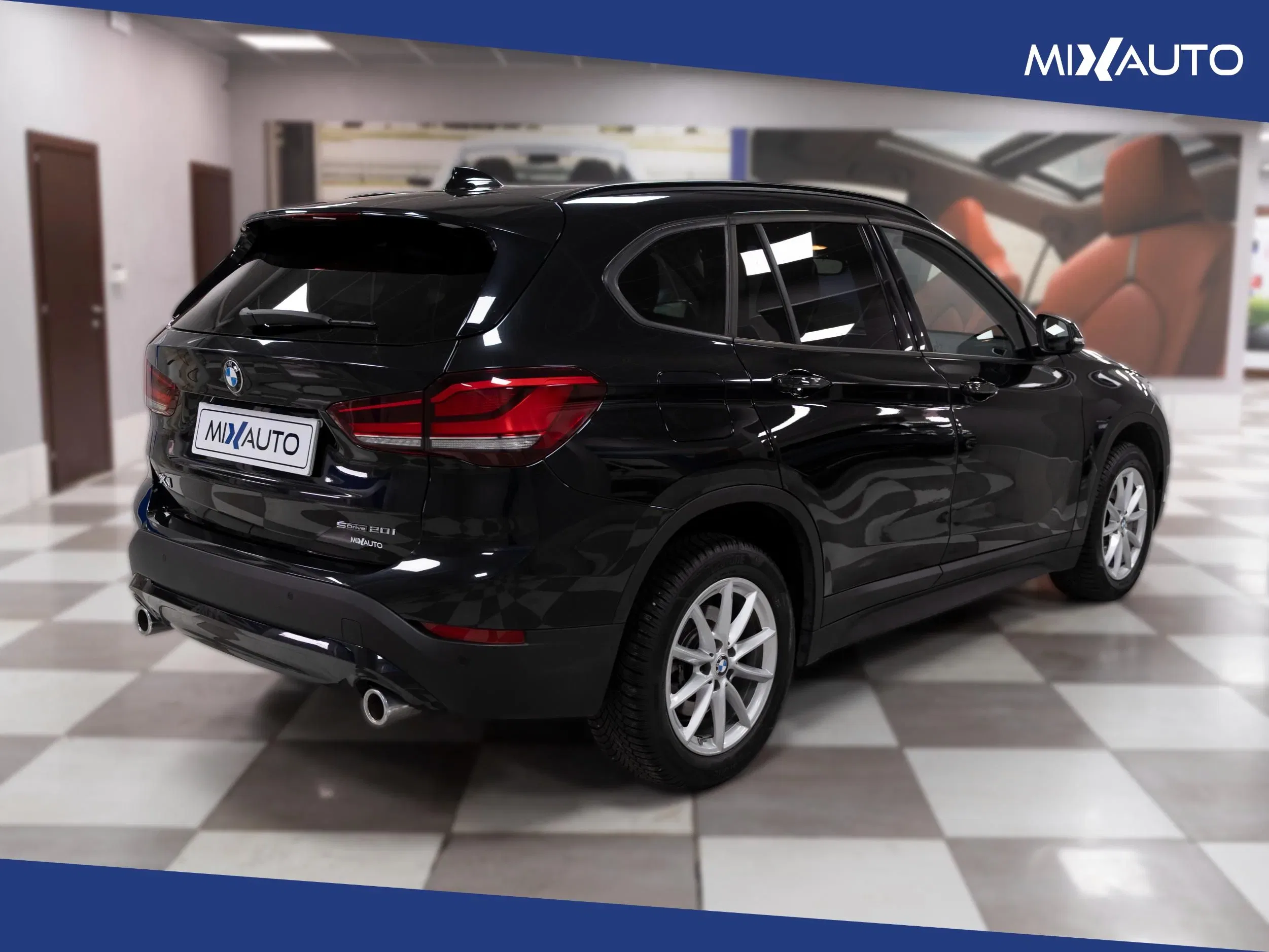 BMW X1 sDrive20i Advantage 178CV Auto foto 5