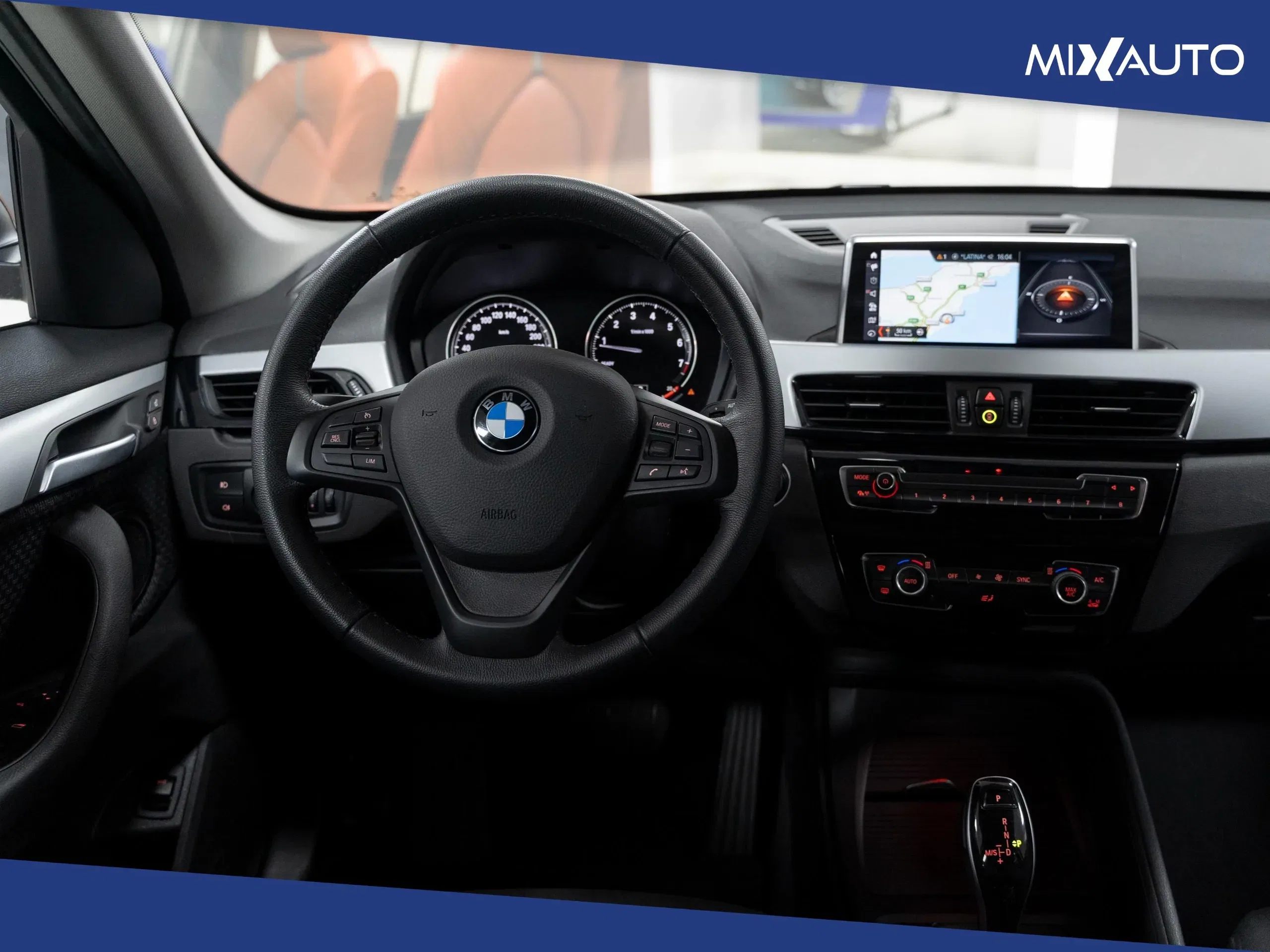 BMW X1 sDrive20i Advantage 178CV Auto foto 11