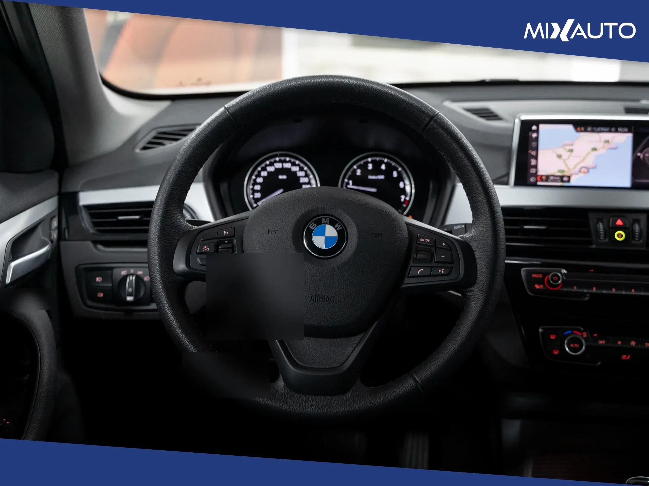 BMW X1 sDrive20i Advantage 178CV Auto foto 12