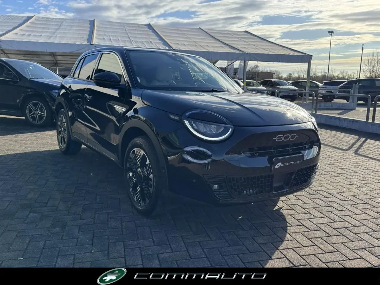 Fiat 600 Hybrid 101 CV DCT MHEV La Prima foto 3