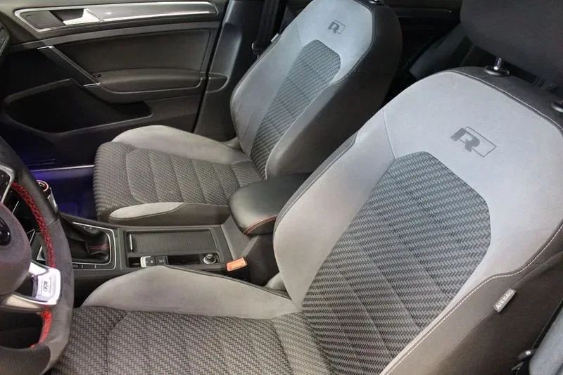 Volkswagen Golf 1.6 TDI R-Line Sport BMT Akrapovic foto 8