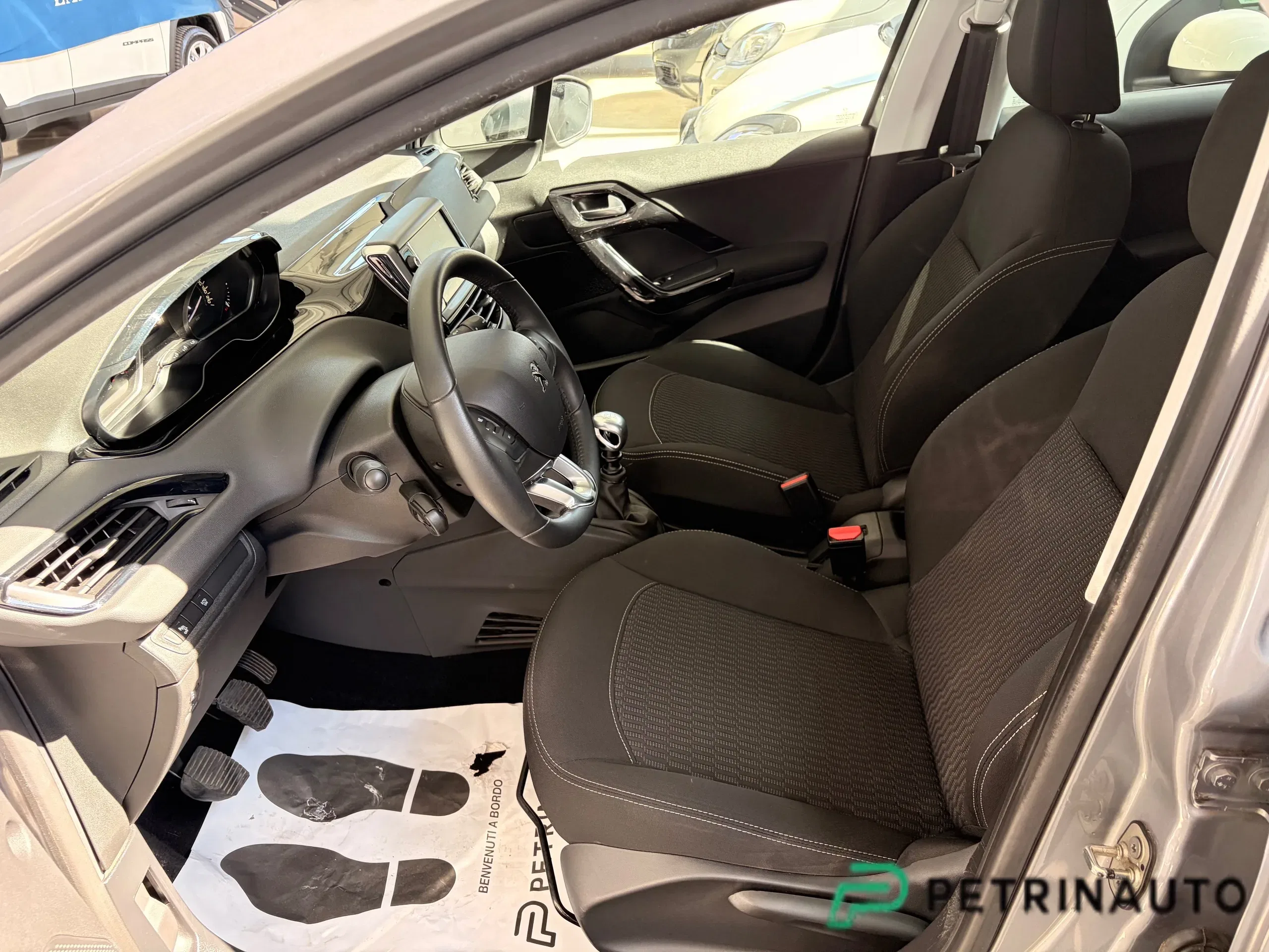 Peugeot 208 5p 1.5 bluehdi Active s&s 100cv 6m foto 11