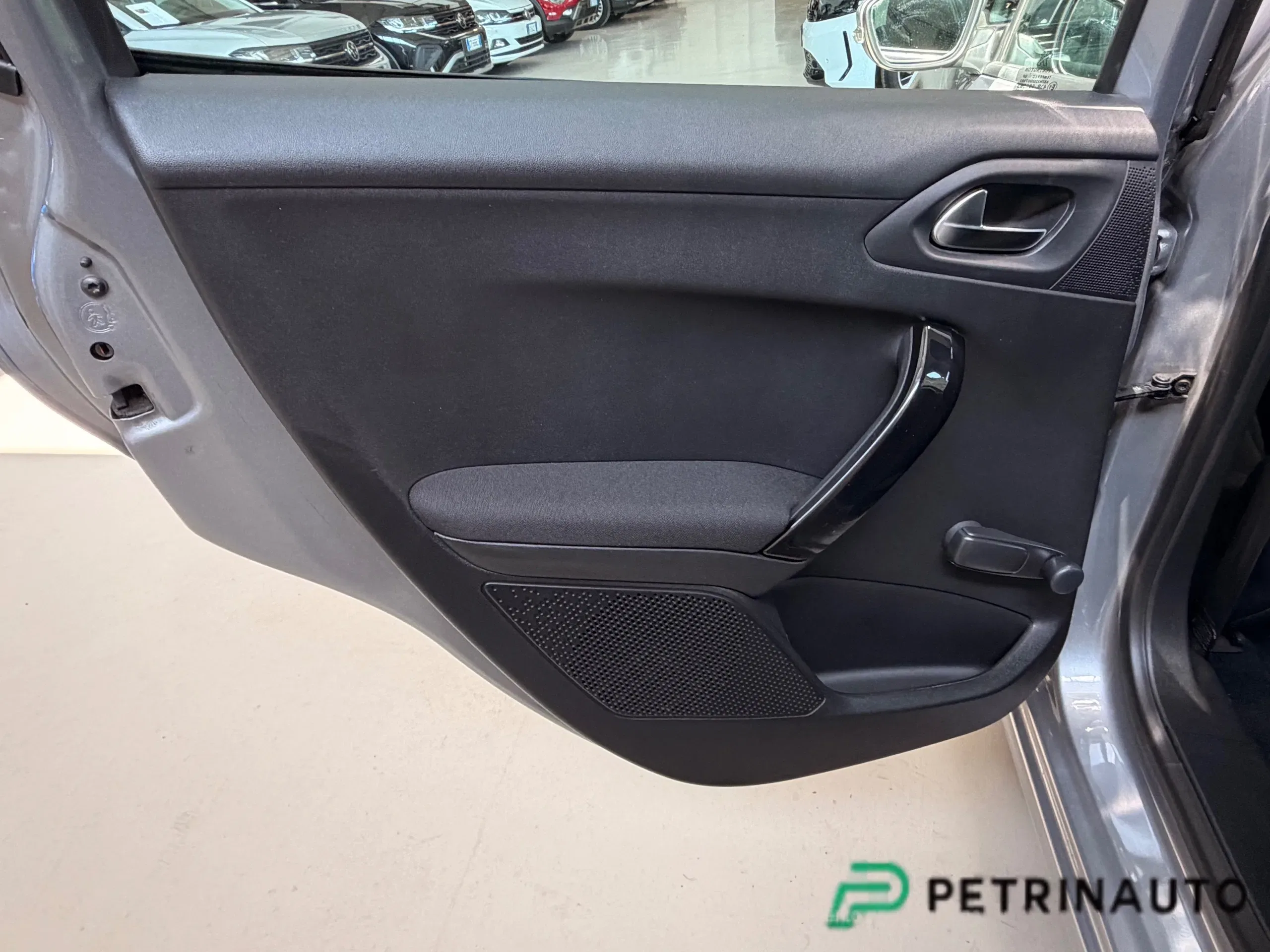 Peugeot 208 5p 1.5 bluehdi Active s&s 100cv 6m foto 19