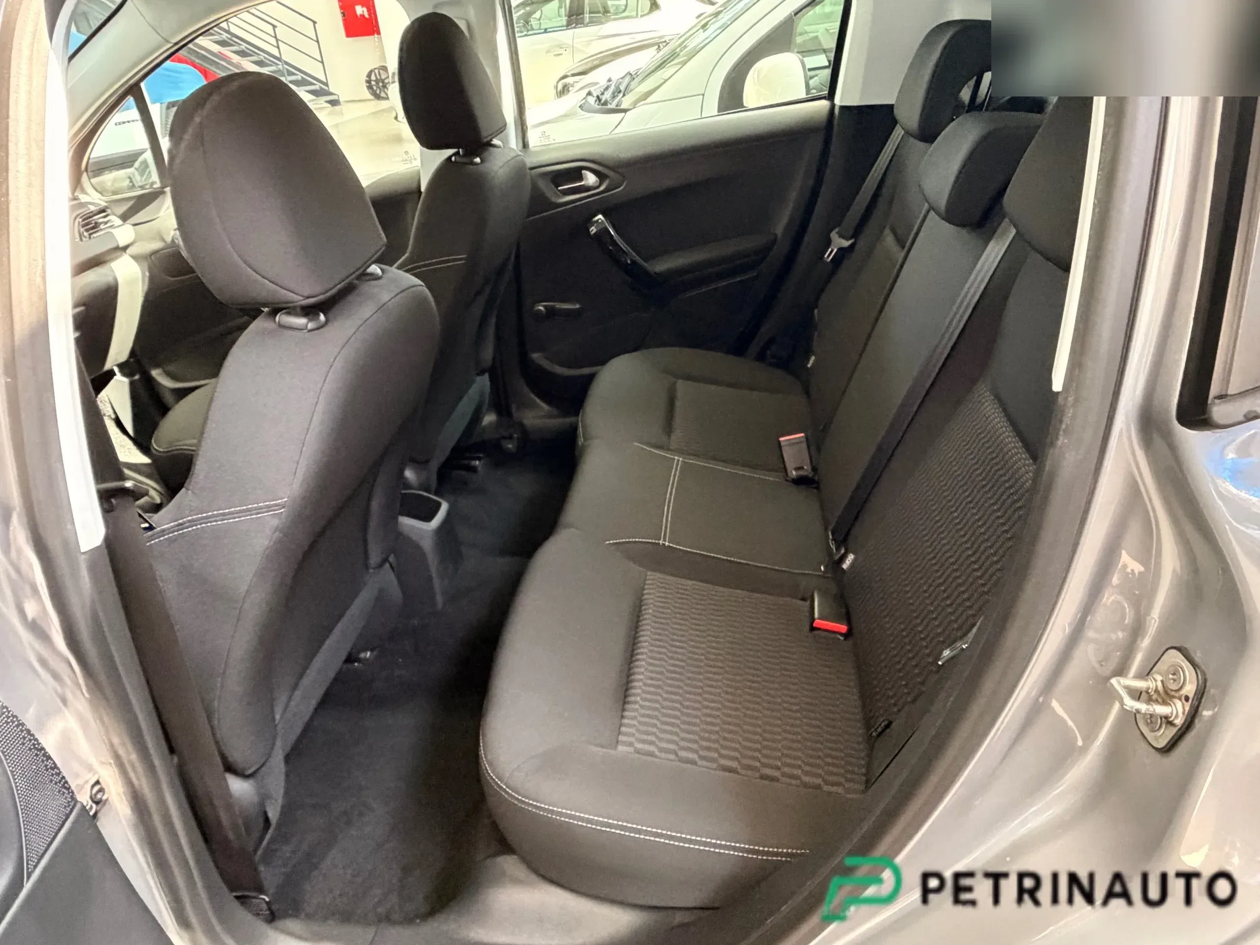 Peugeot 208 5p 1.5 bluehdi Active s&s 100cv 6m foto 20