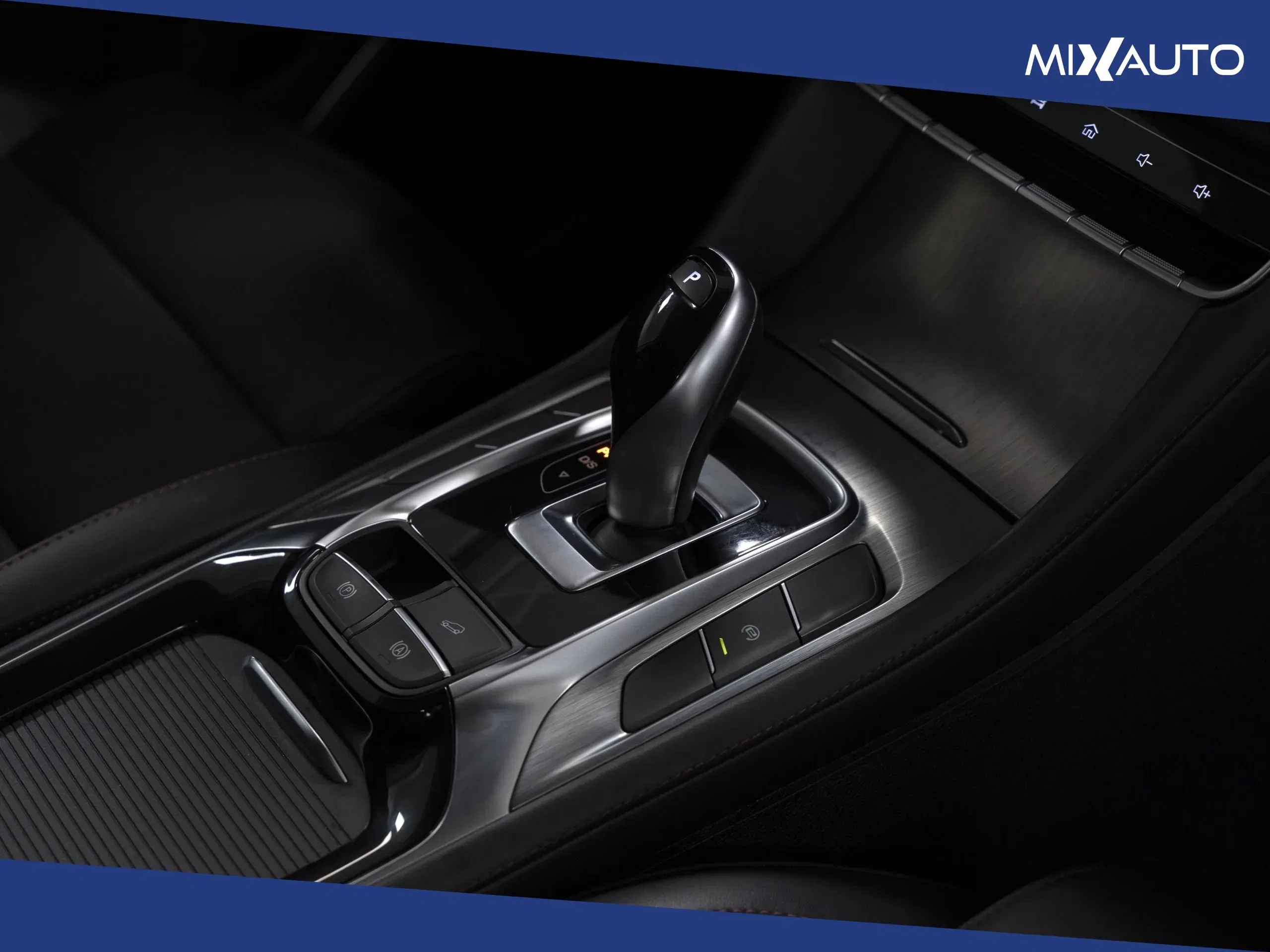 MG HS 1.5T DCT Comfort 2WD AUTO foto 13