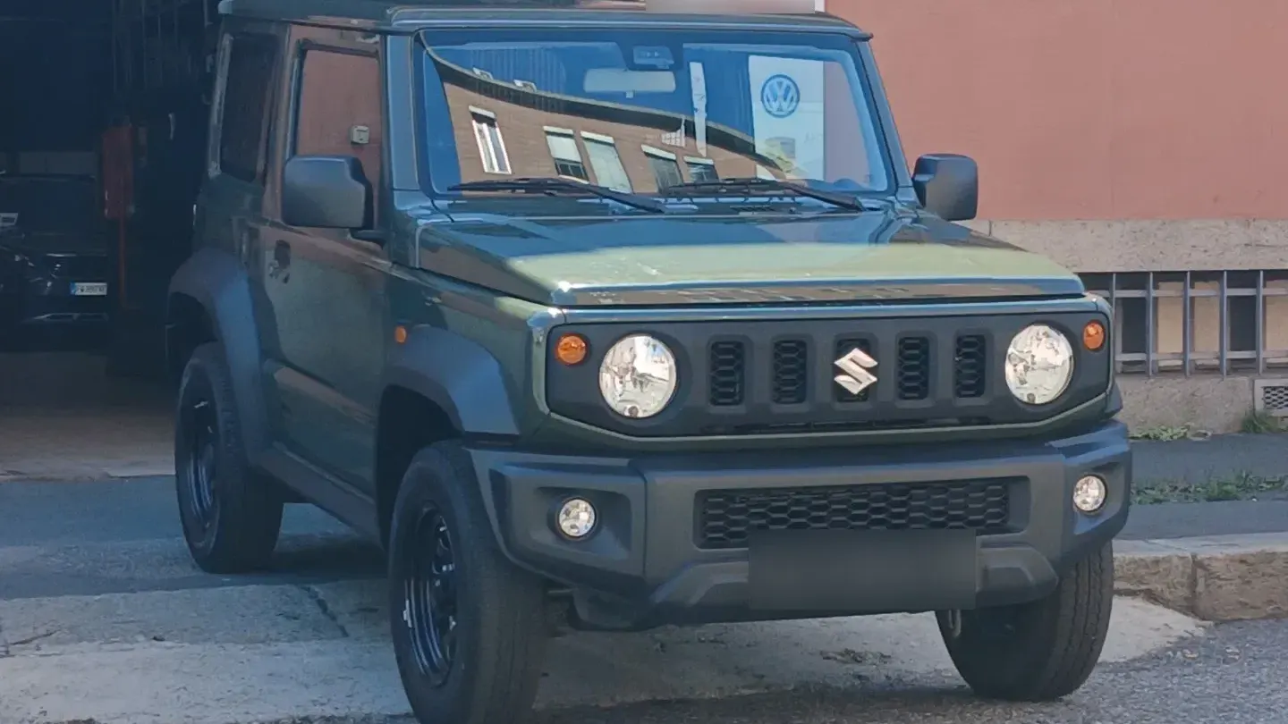 Suzuki Jimny 1.5 5MT