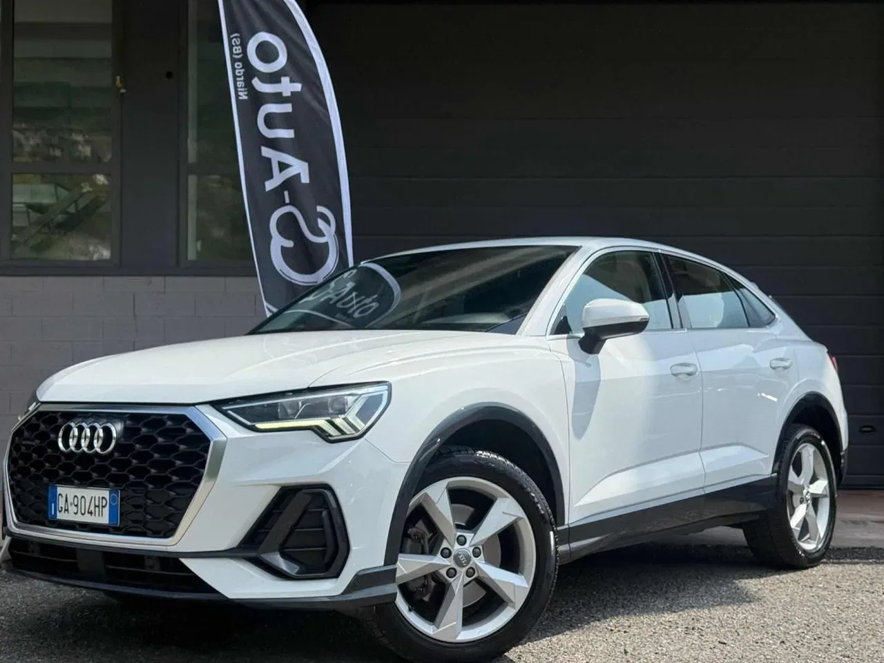 Audi Q3 40 TDI quattro S tronic Business Pluss