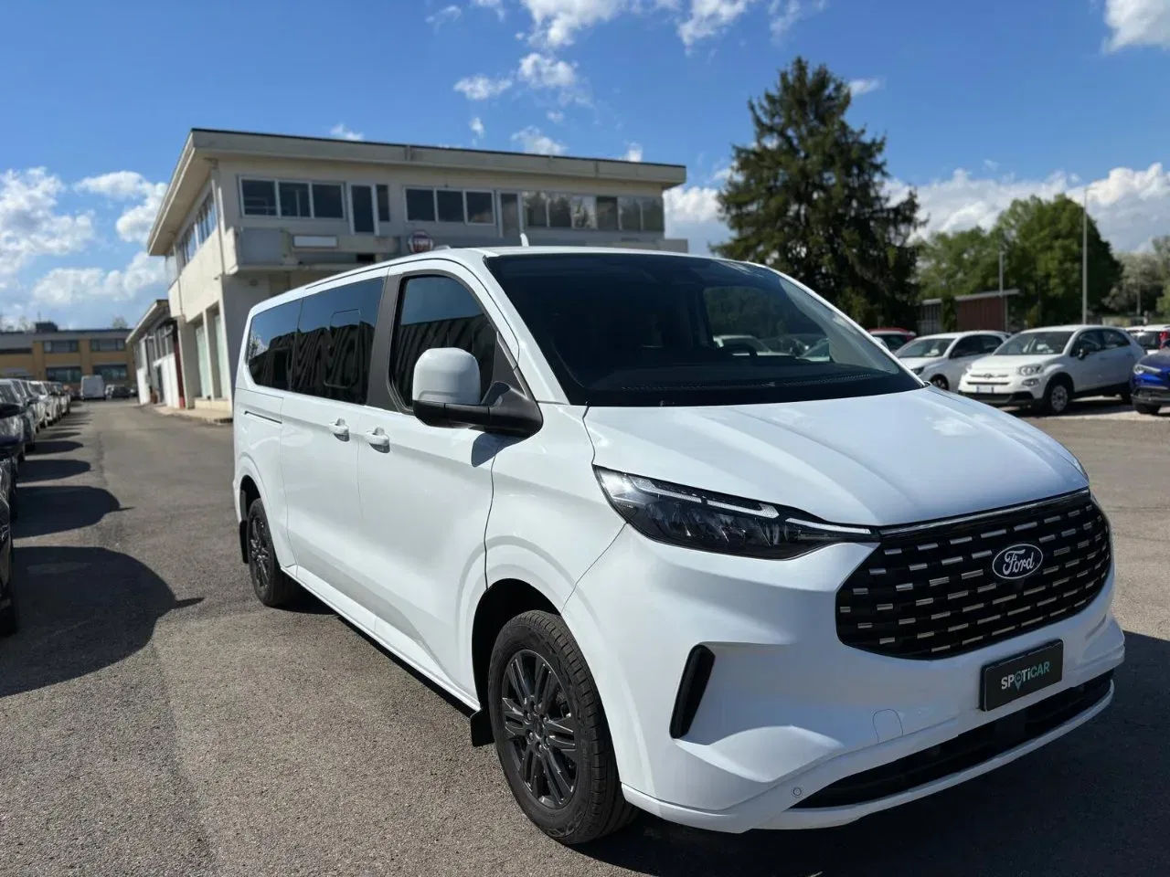 Ford Tourneo Custom *PROMO* 320 2.0 EcoBlue 136CV PL Titanium foto 3