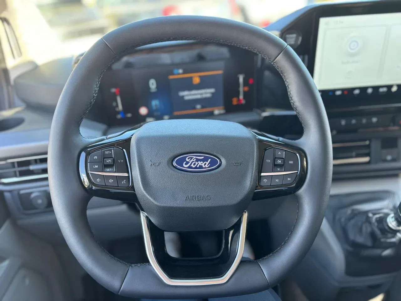 Ford Tourneo Custom *PROMO* 320 2.0 EcoBlue 136CV PL Titanium foto 9