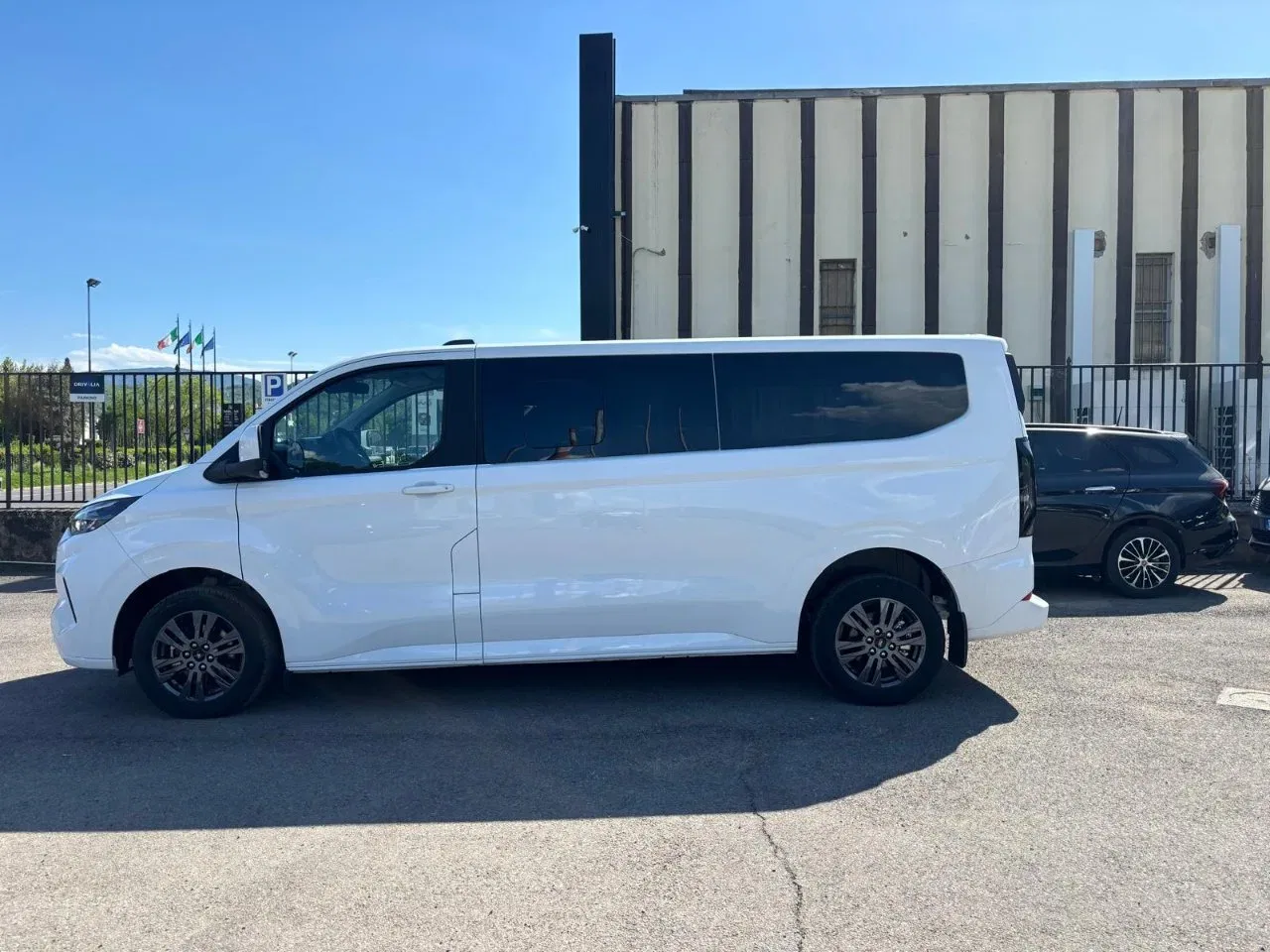 Ford Tourneo Custom *PROMO* 320 2.0 EcoBlue 136CV PL Titanium foto 24