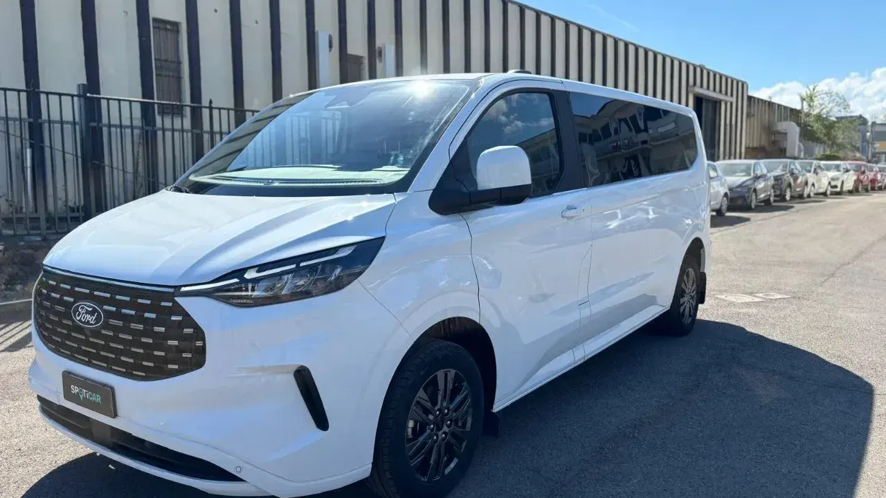 Ford Tourneo Custom *PROMO* 320 2.0 EcoBlue 136CV PL Titanium
