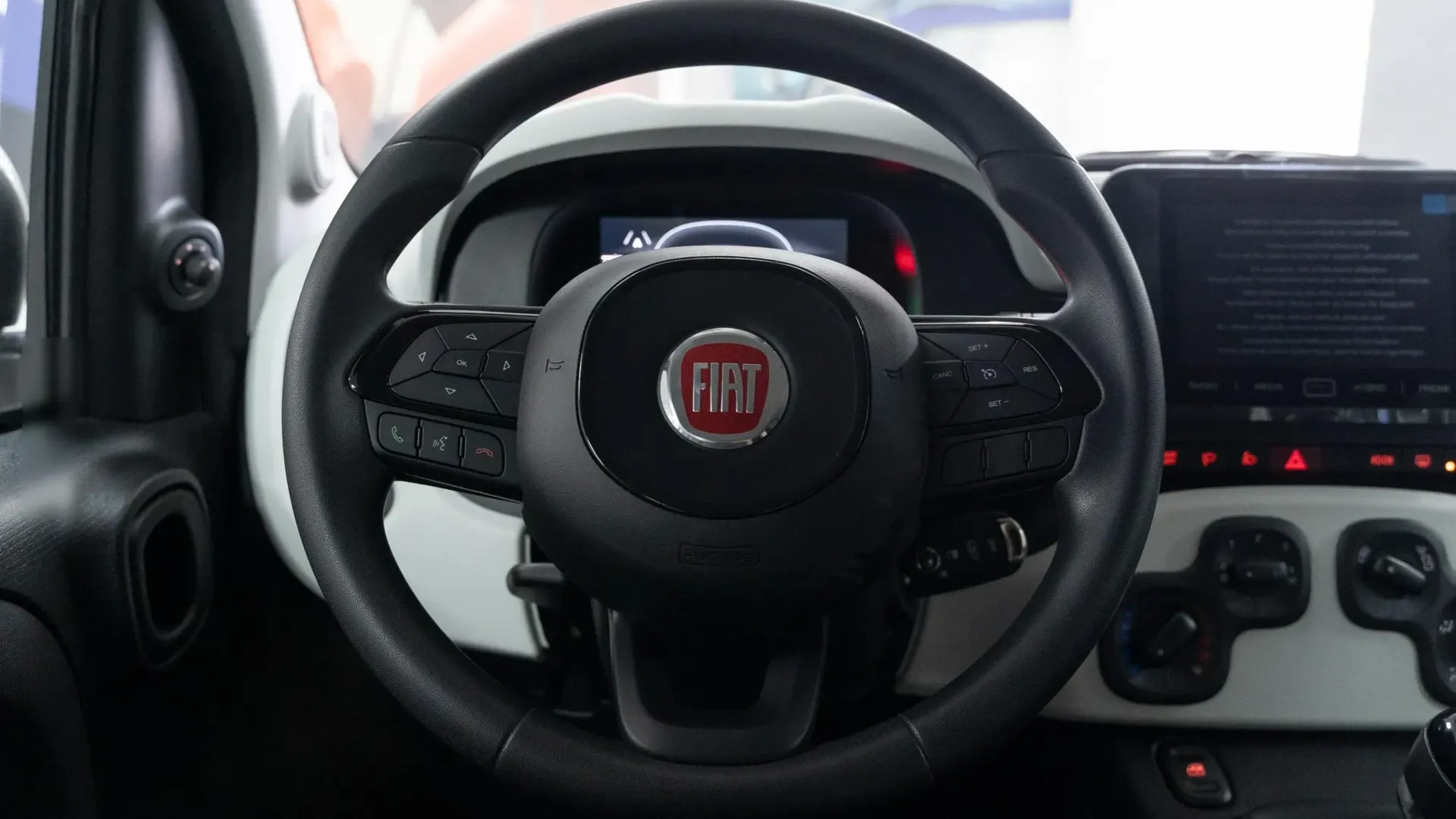 Fiat Panda Pandina Cross 1.0 Firefly Hybrid S&S 70CV