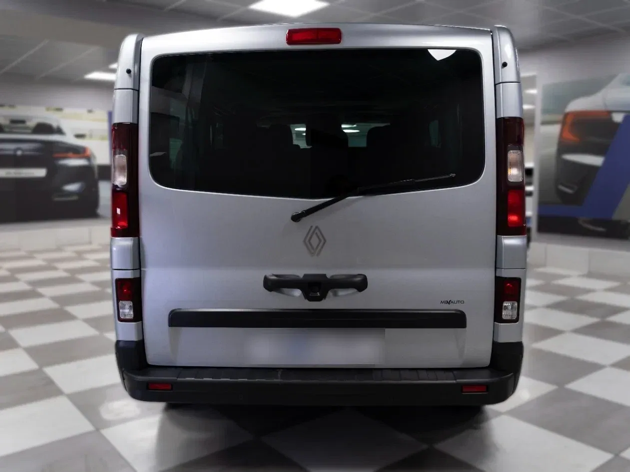 RENAULT Trafic Passenger 2.0 Blue DCI 150CV L2 Authentic foto 4